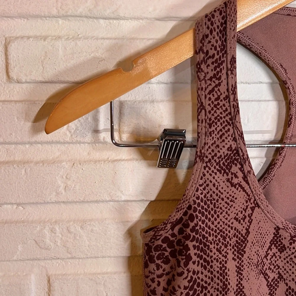 Lululemon Desert Snake Bark Berry Multi Cool Racerback, Women’s Size 4 - Picture 3 of 6